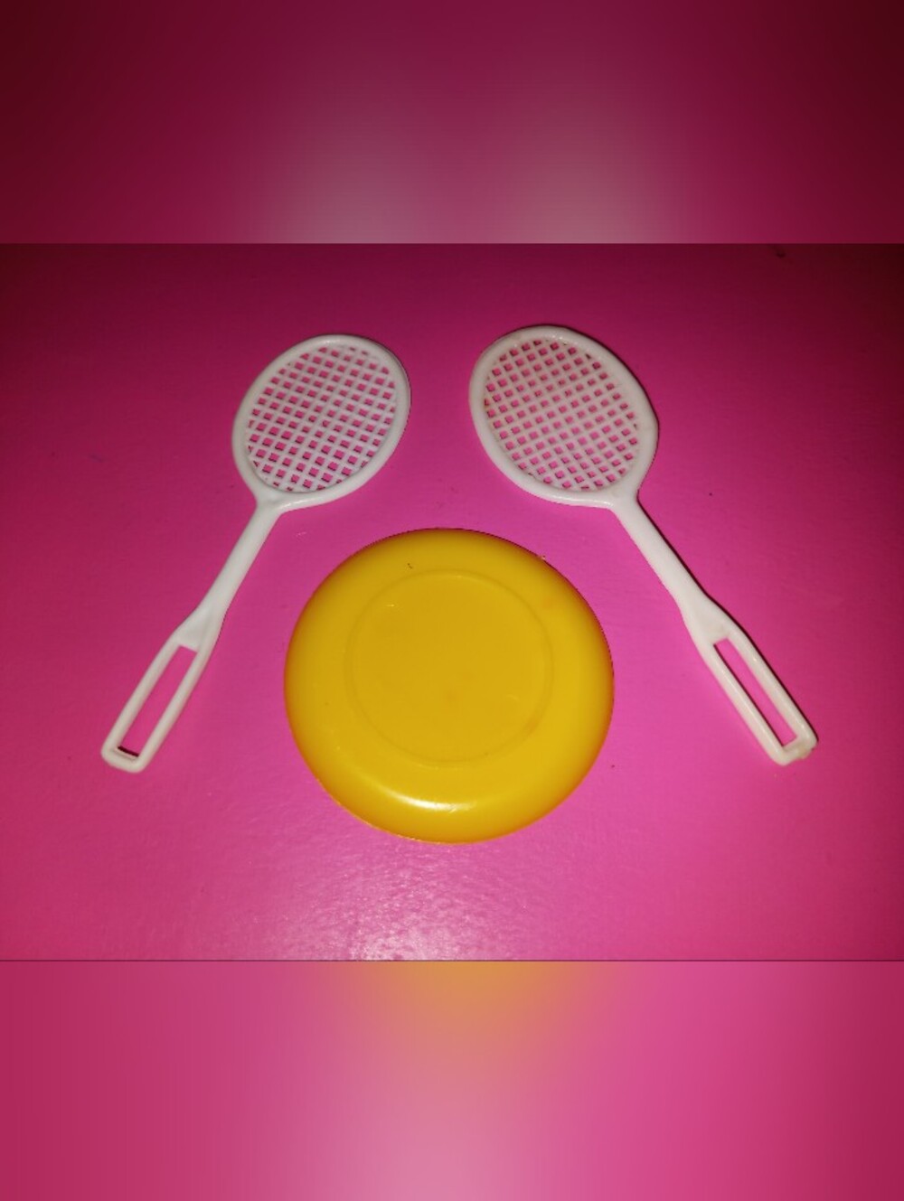 Barbie Doll size house summer beach accessories 80s